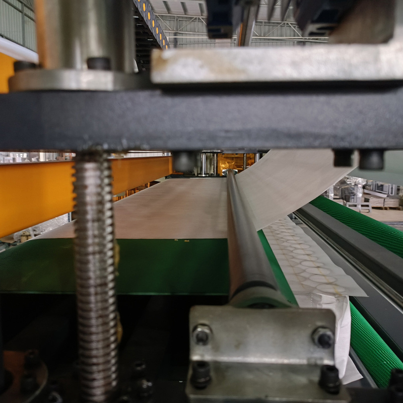 7kg Glue Tank Bag Spring Viscose Machine Dengan Tekanan Udara 0,6-0,7Mpa
