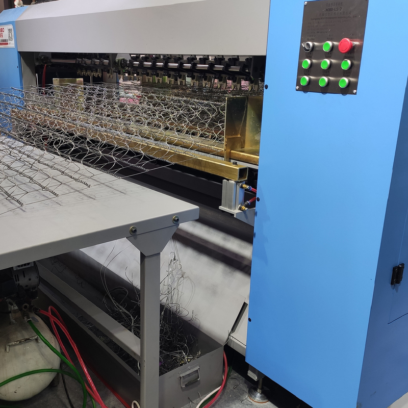 150-200 Unit Per 8 Jam Mattress Conjoined Coiling Machine dengan Ketinggian Spring 150mm -180mm