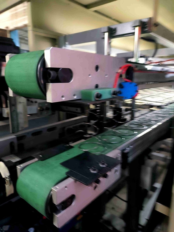 1.9-2.4mm Max 2000mm Mattress spring bed core making machine Dengan kapasitas 90-100 Spring/min